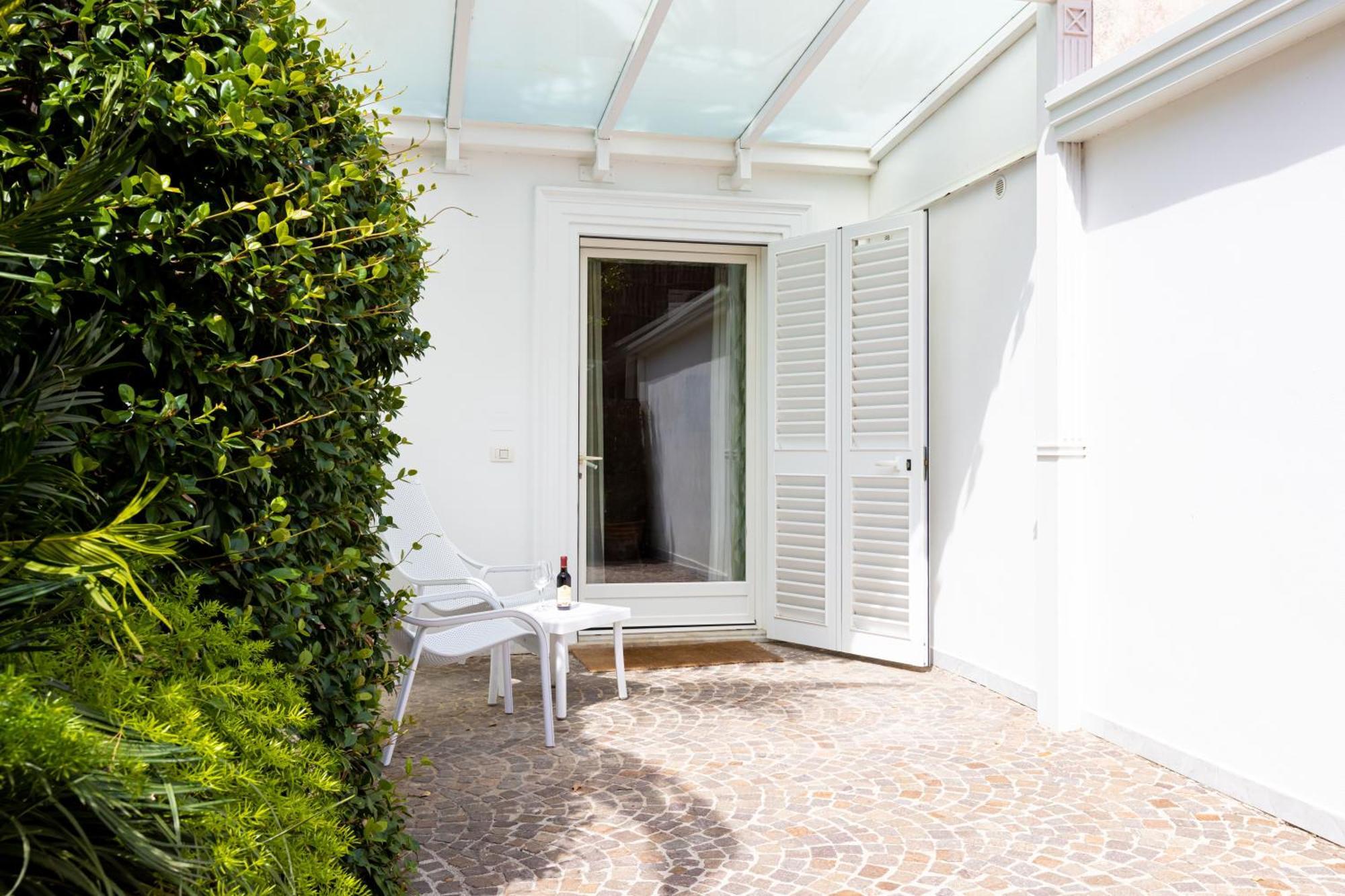 Relais Villa Savarese Sant'Agnello Buitenkant foto
