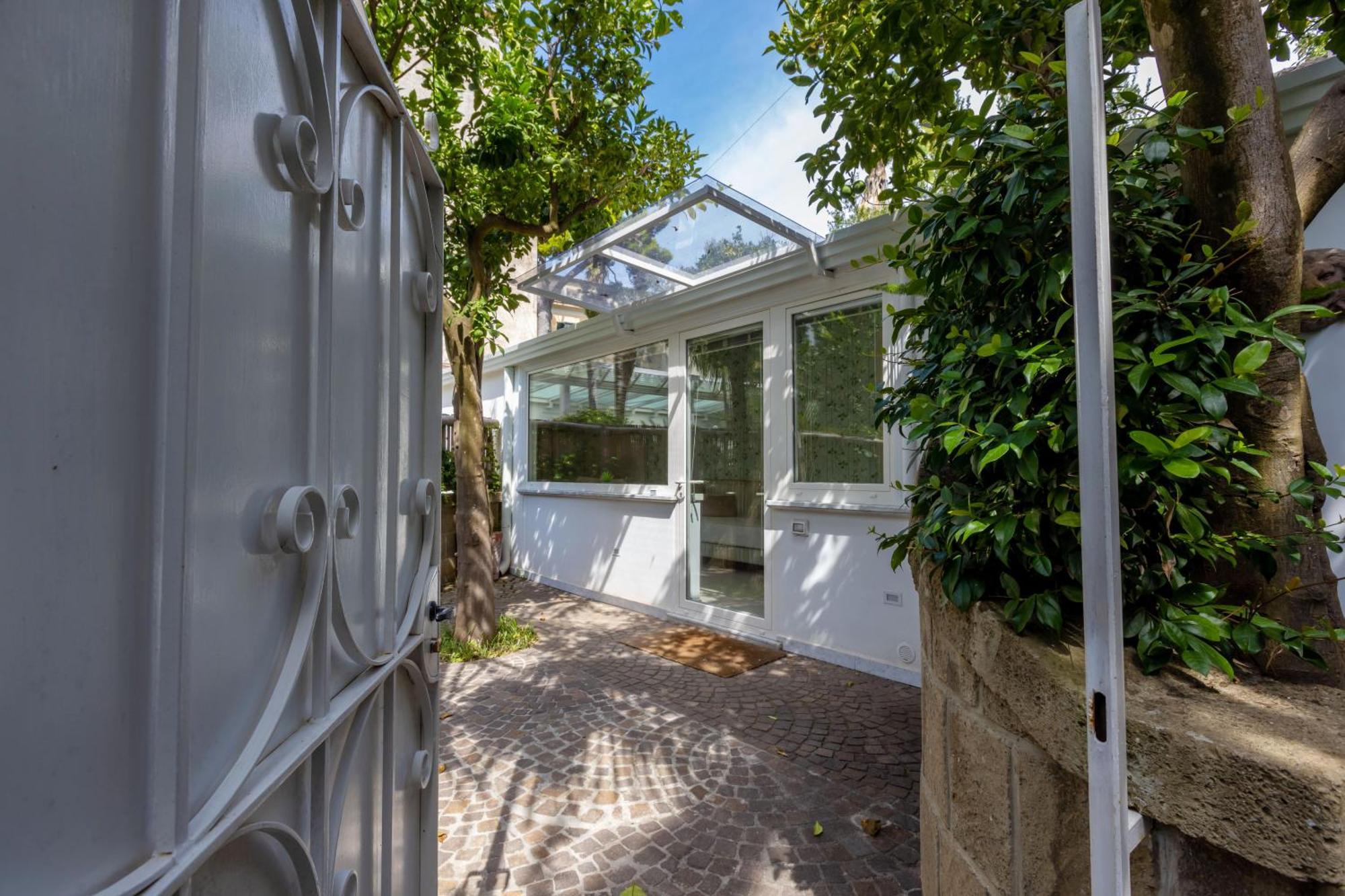 Relais Villa Savarese Sant'Agnello Buitenkant foto