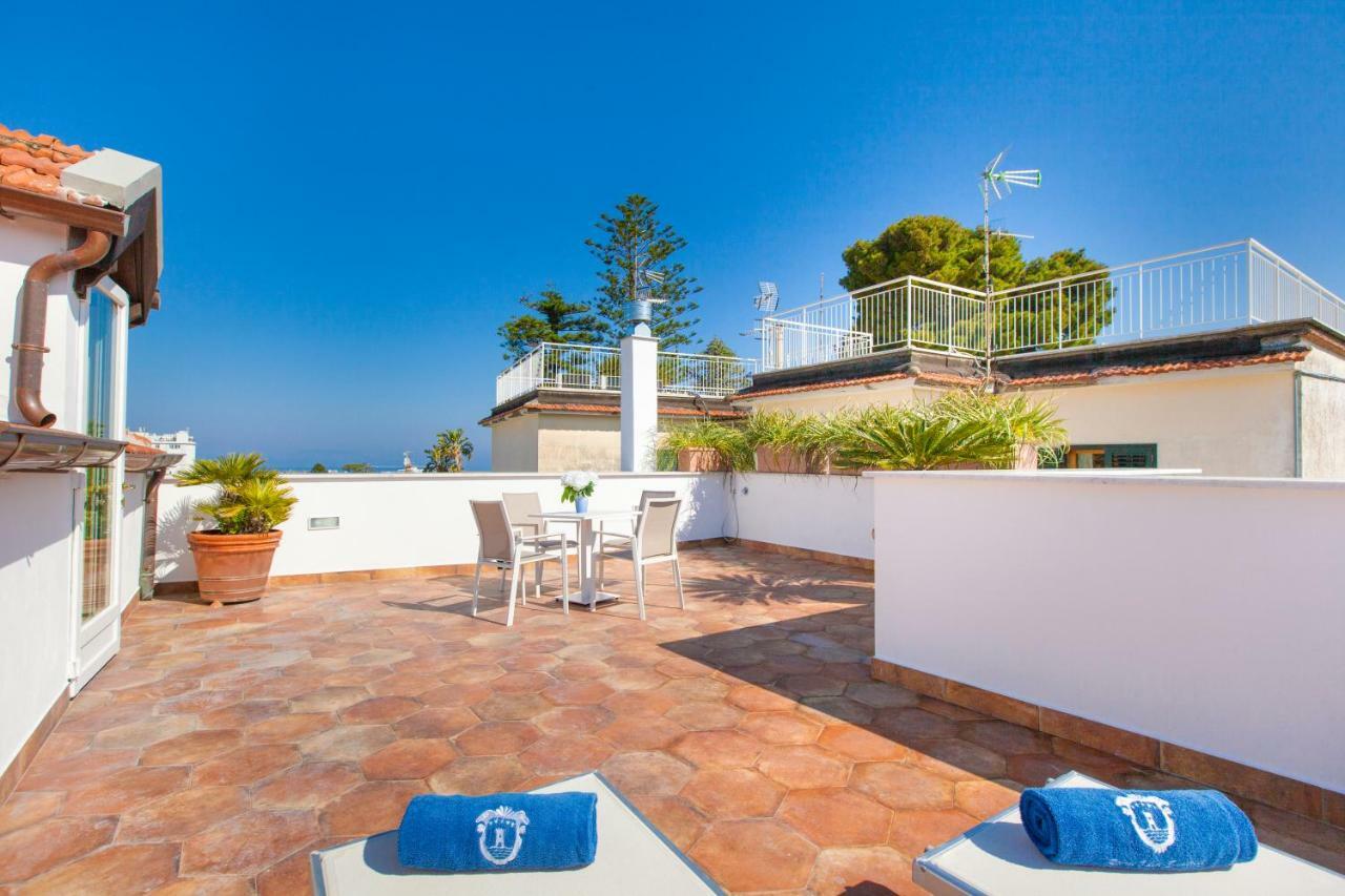Relais Villa Savarese Sant'Agnello Buitenkant foto