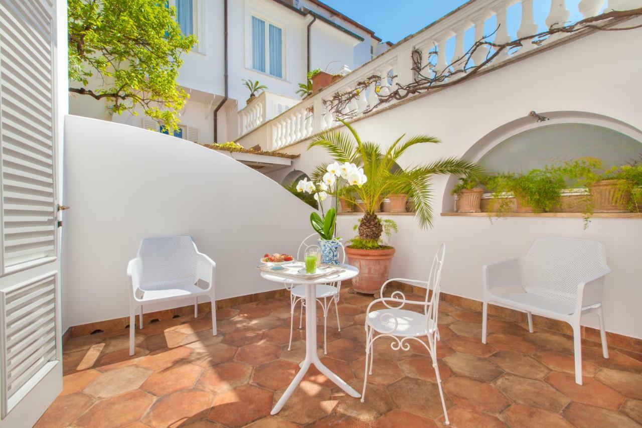 Relais Villa Savarese Sant'Agnello Buitenkant foto